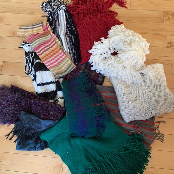Bundle Of 12 Winter Scarves - Picture 13 of 13